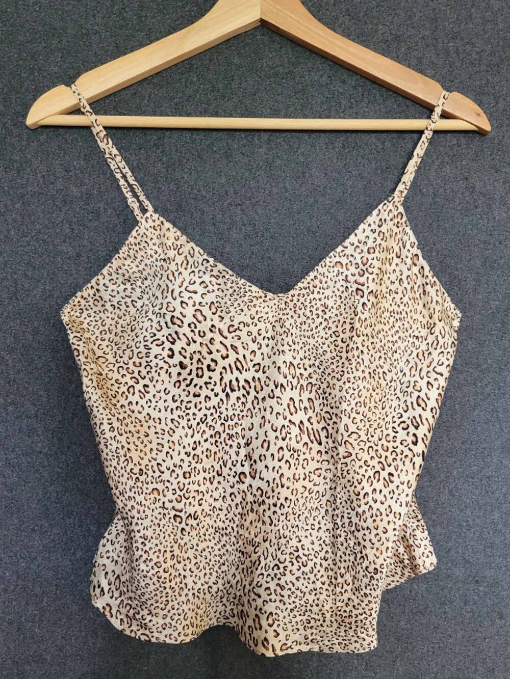 VTG August Silk Intimates Lightweight 100% Silk Leopard Print Cami Top